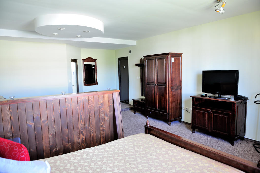 Pensiunea Ioana Gherla Habitación foto