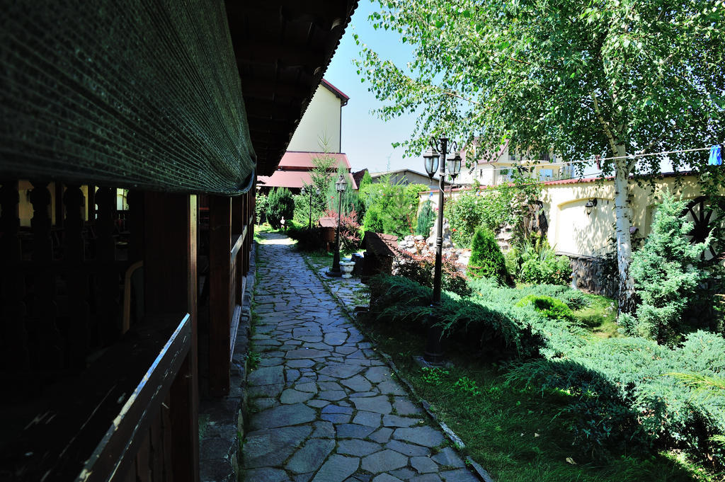 Pensiunea Ioana Gherla Exterior foto